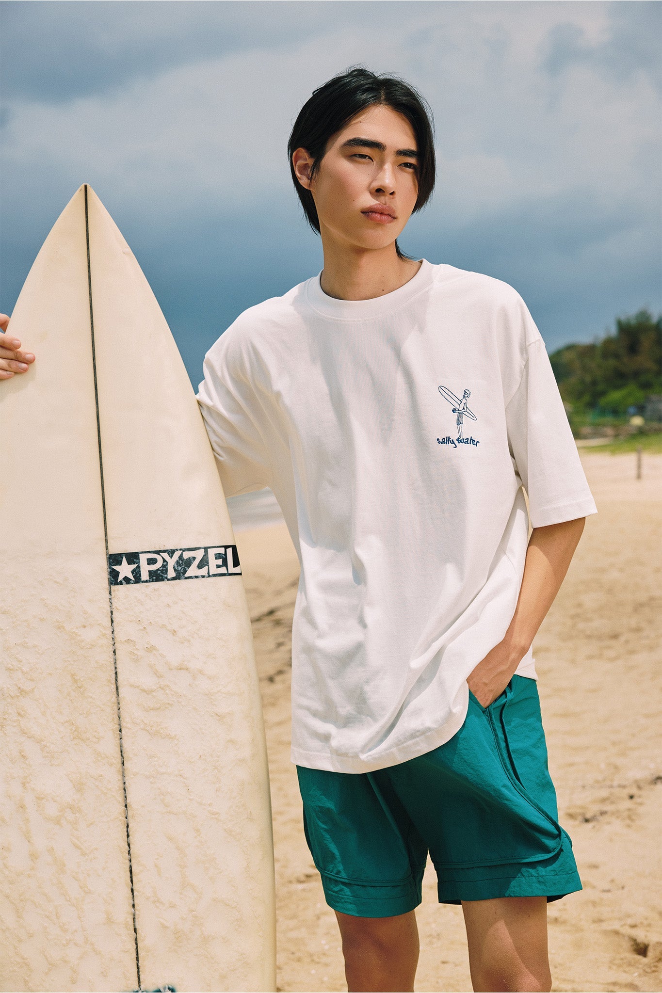 Surfing Embroidery Tee - Cream