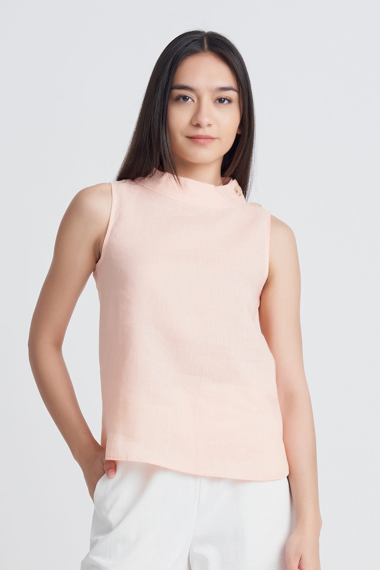 Linen Buttoned Sleeveless Blouse