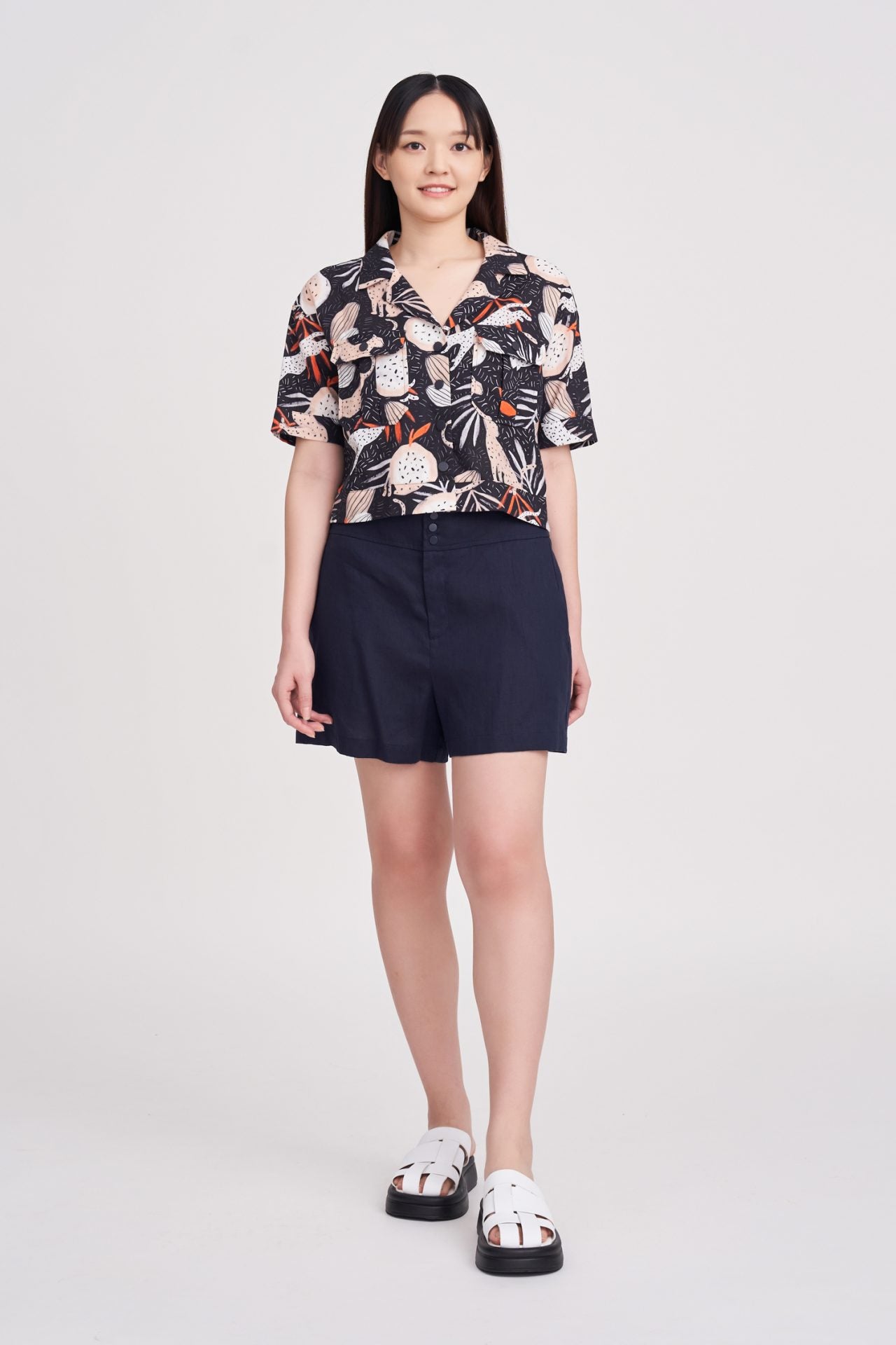 Linen Skipper Collar S/S Blouse