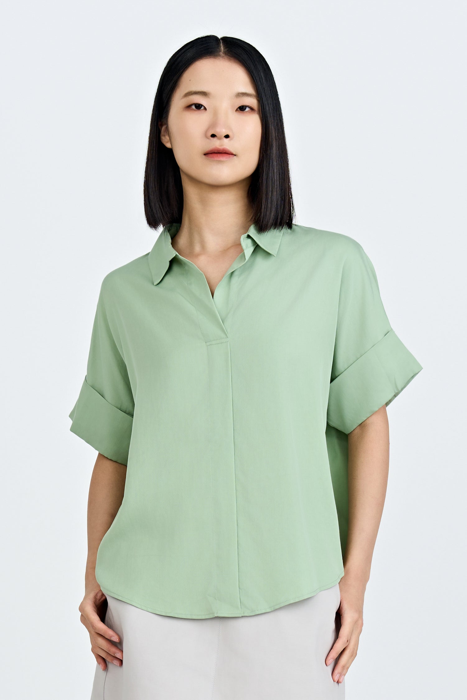 Skipper Collar Blouse - Pistachio