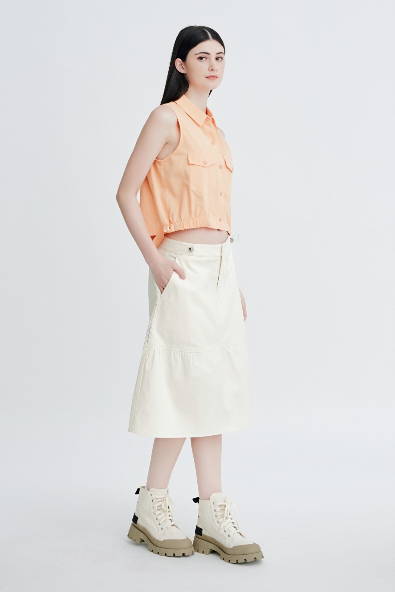 Side Tape Sleeveless Blouse