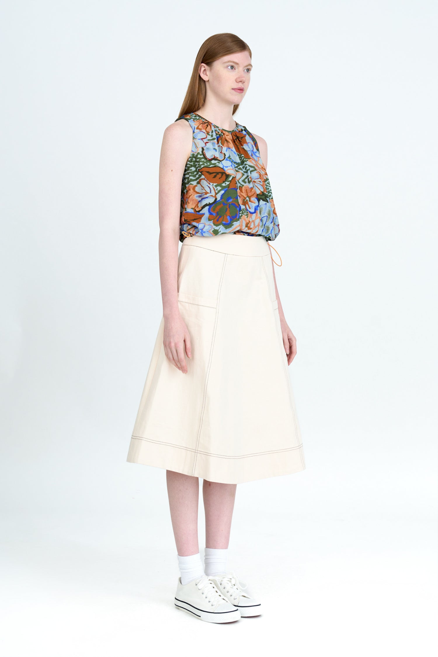 Floral Sleeveless Cropped Blouse