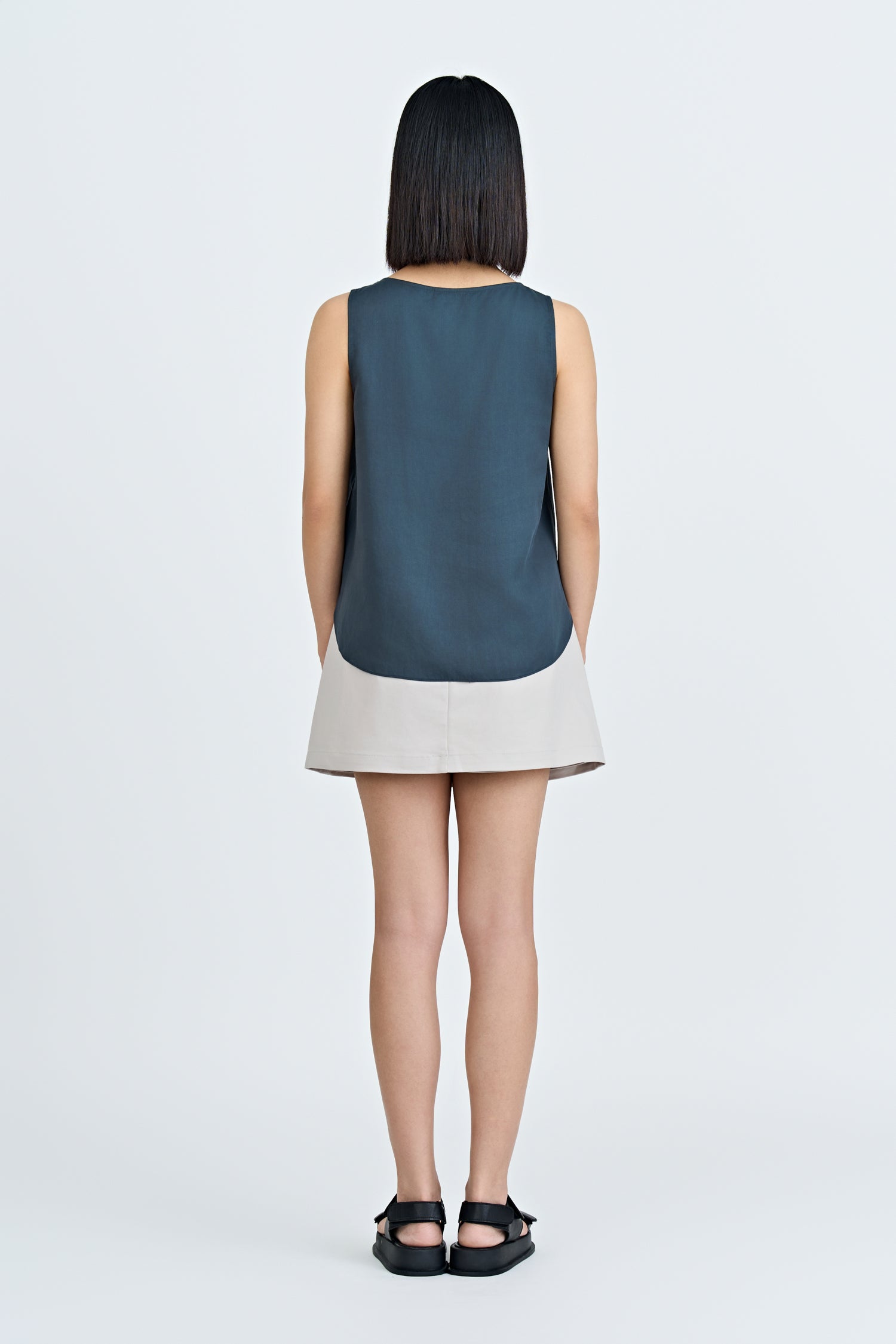 Sleeveless Front Pleat Blouse - Midnight