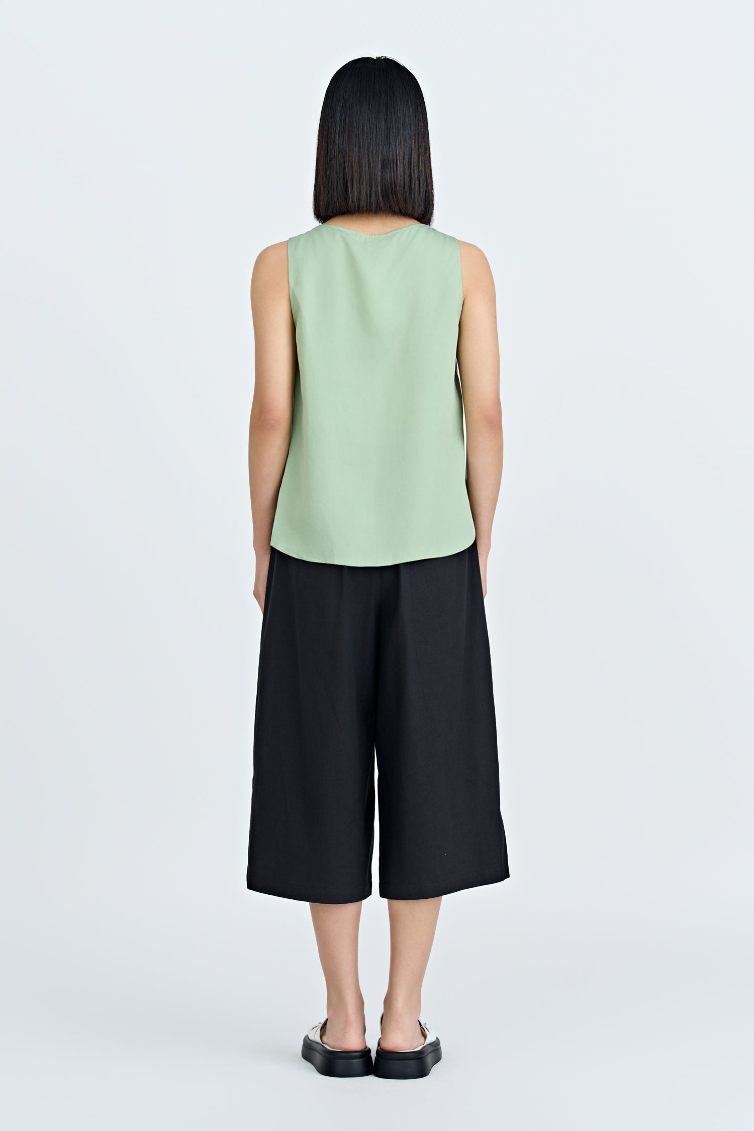 Sleeveless Front Pleat Blouse - Pistachio