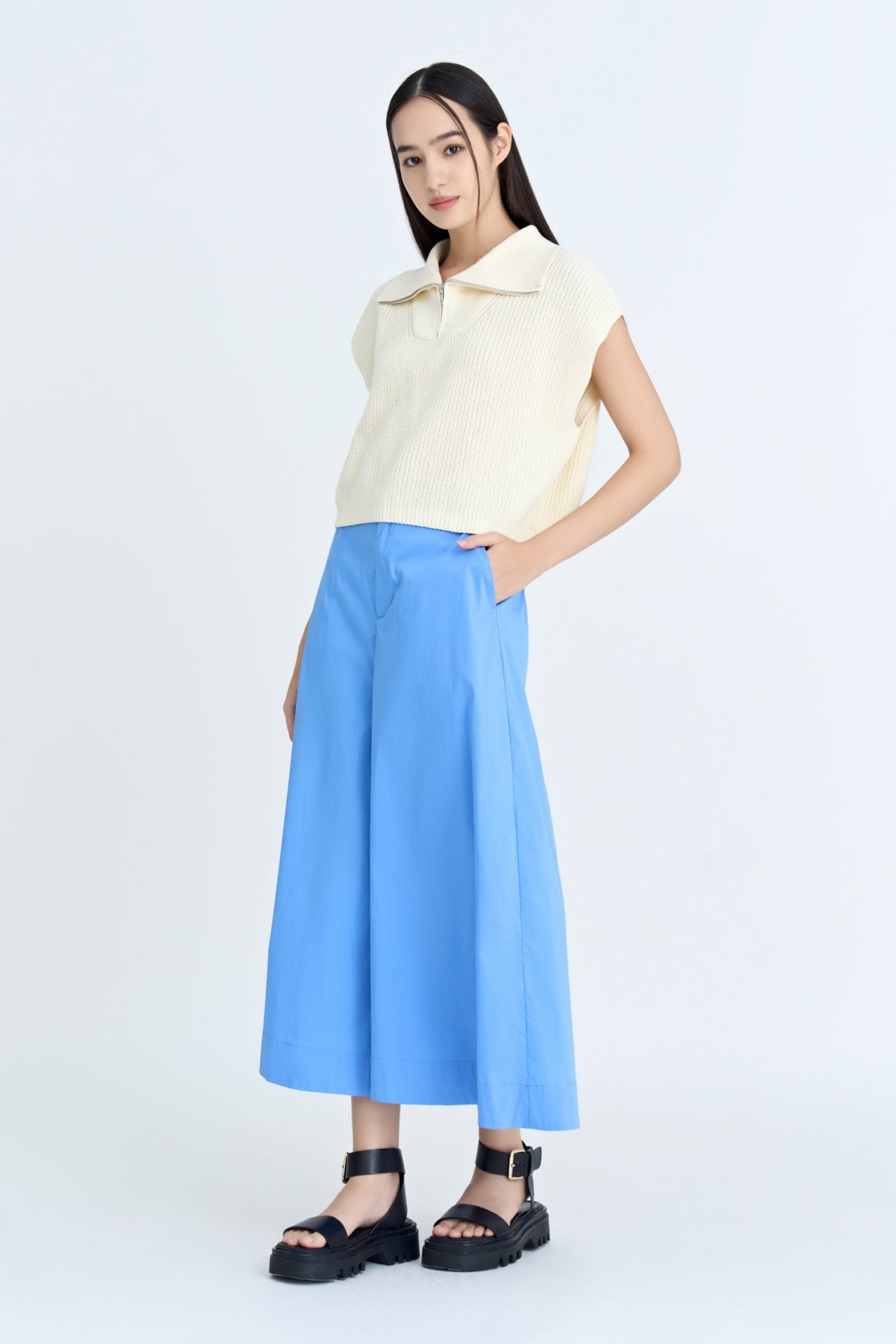 Knitted Wide Collar Top - Sand