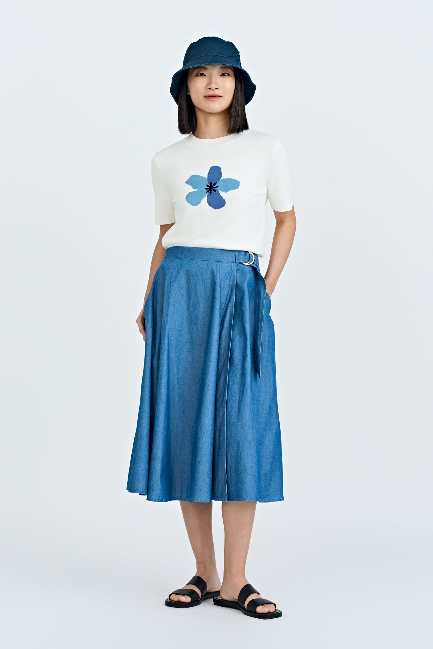 Knitted Floral Top - Cream