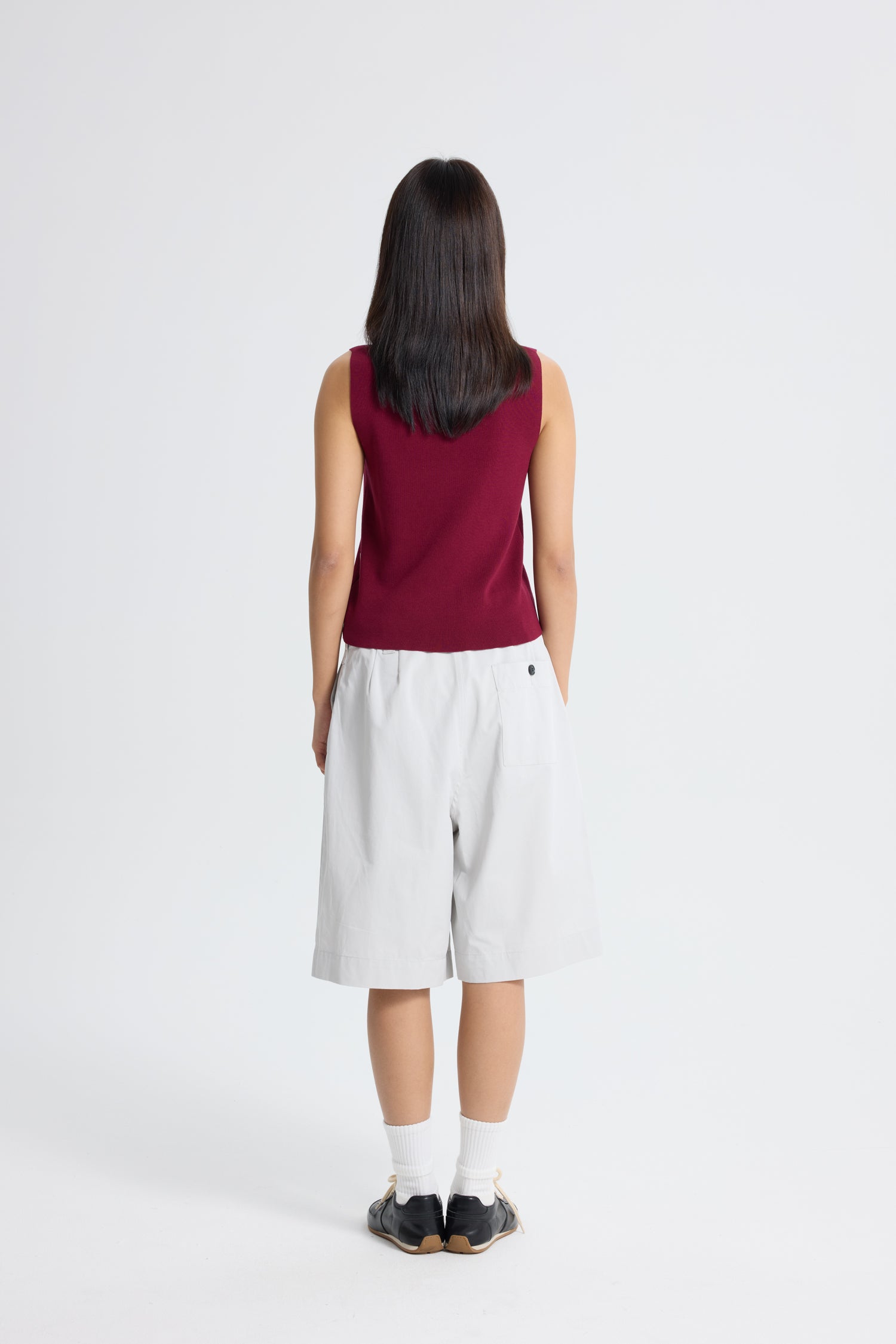 Knitted V-Neck Sleeveless Top - Burgundy