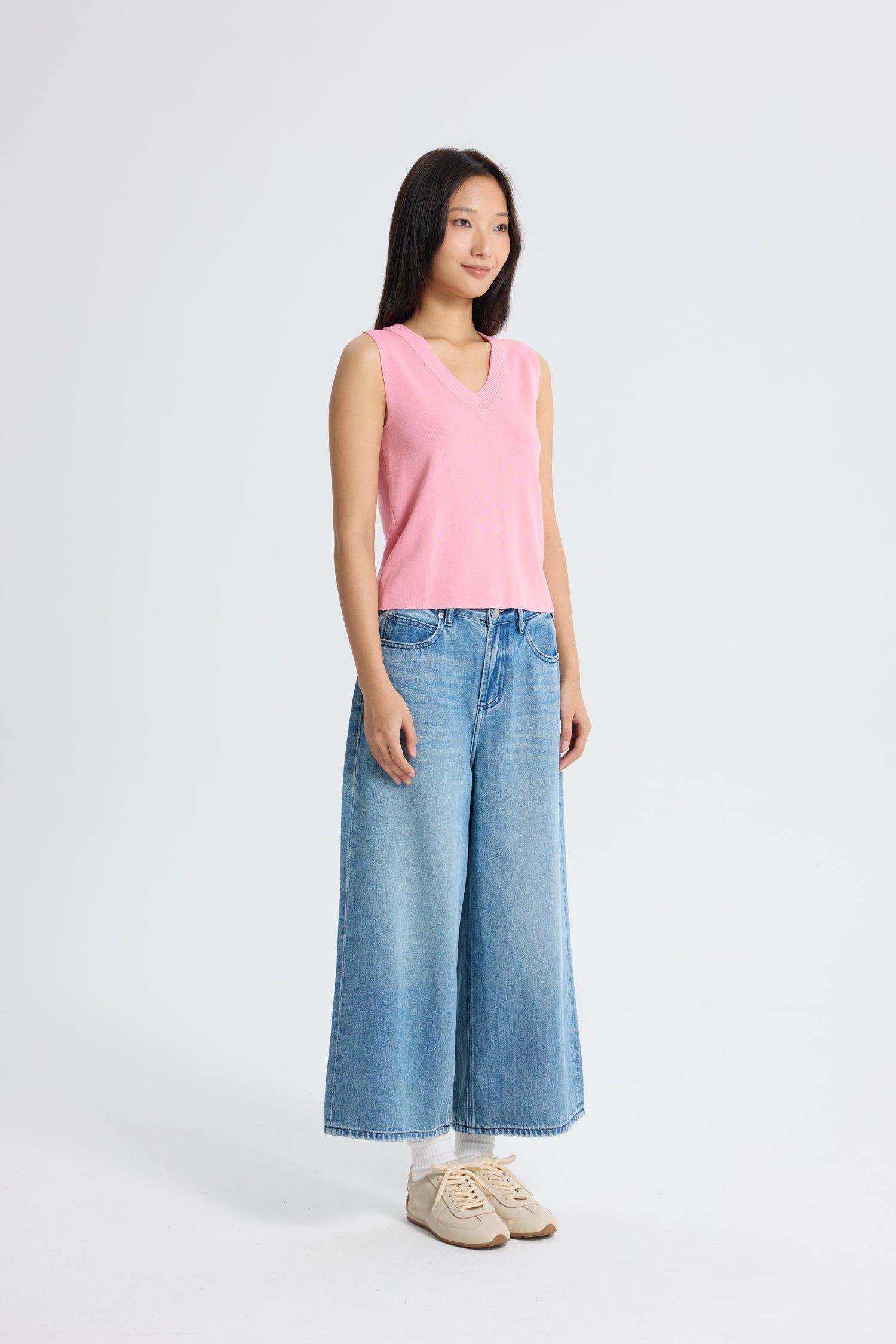 Knitted V-Neck Sleeveless Top - Pink