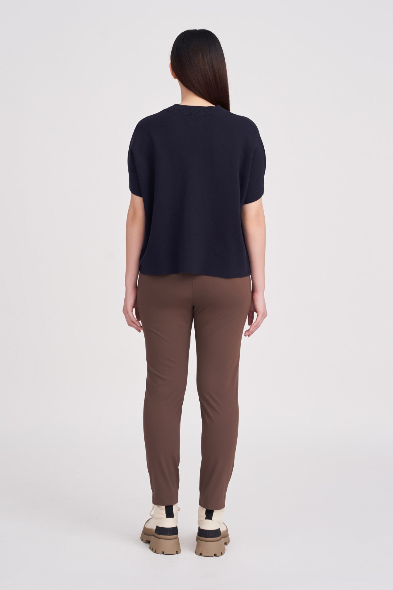 Pull-Up Slim Trousers