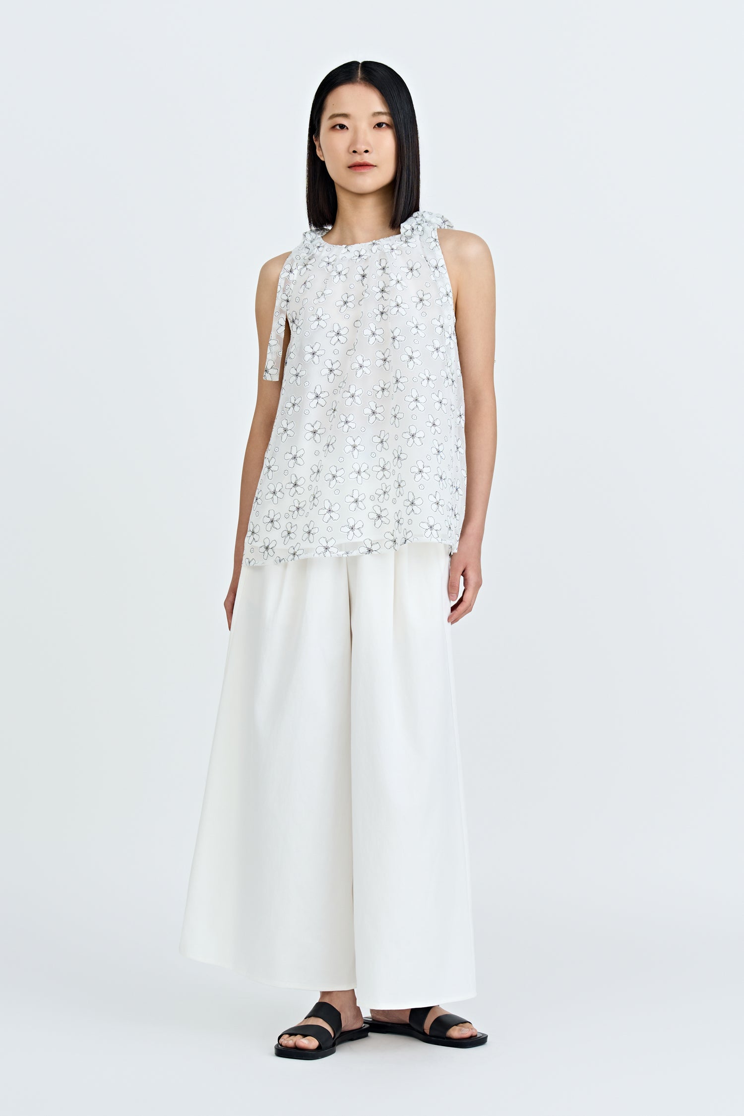 Pull-Up Trousers - Cream