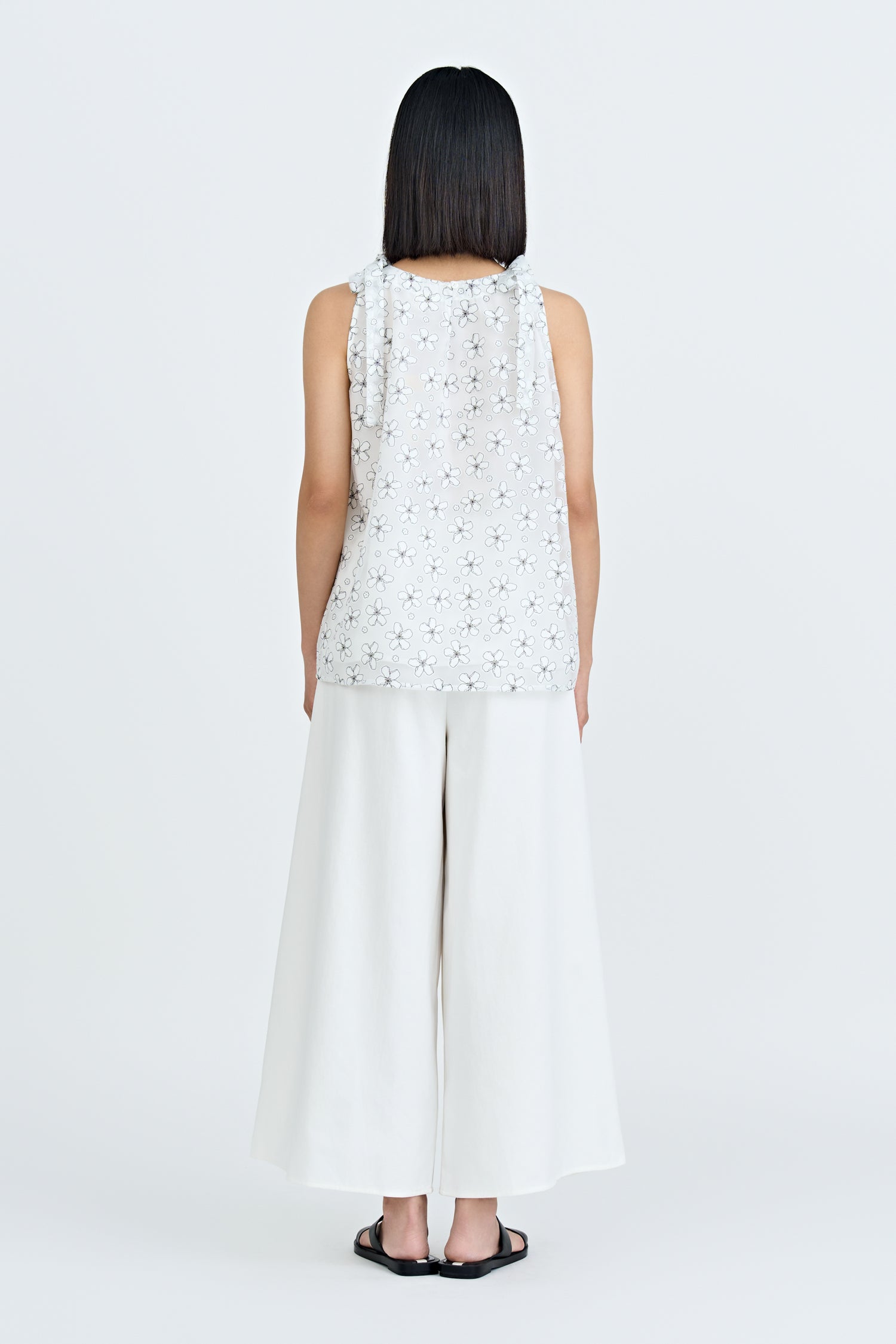 Pull-Up Trousers - Cream