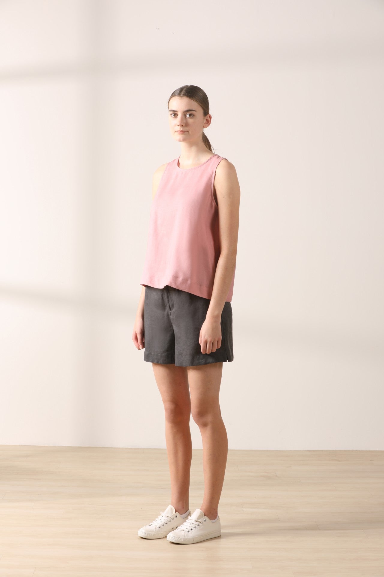 Linen Pleated Shorts