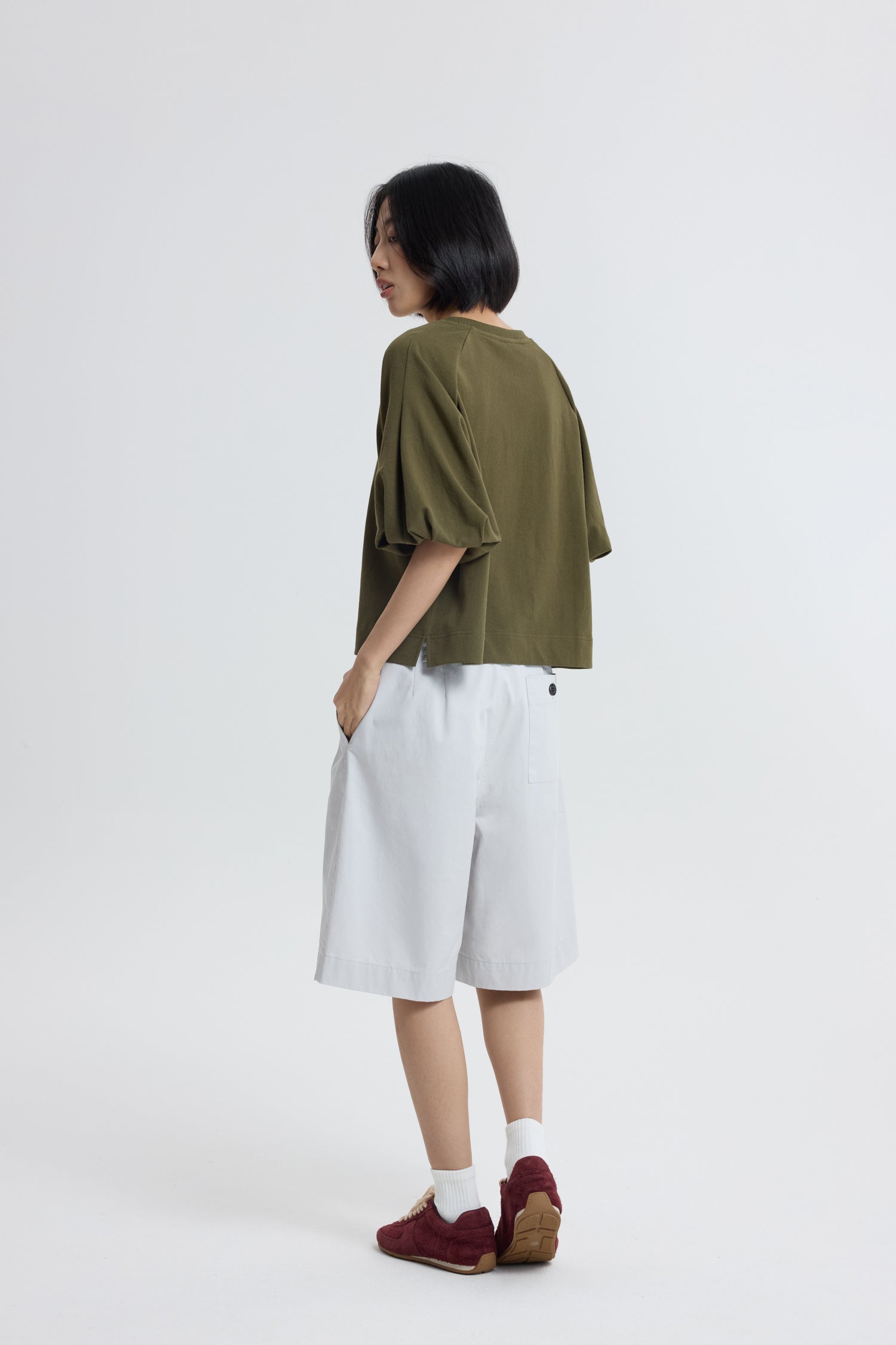 Pleated Bermudas - Light Grey