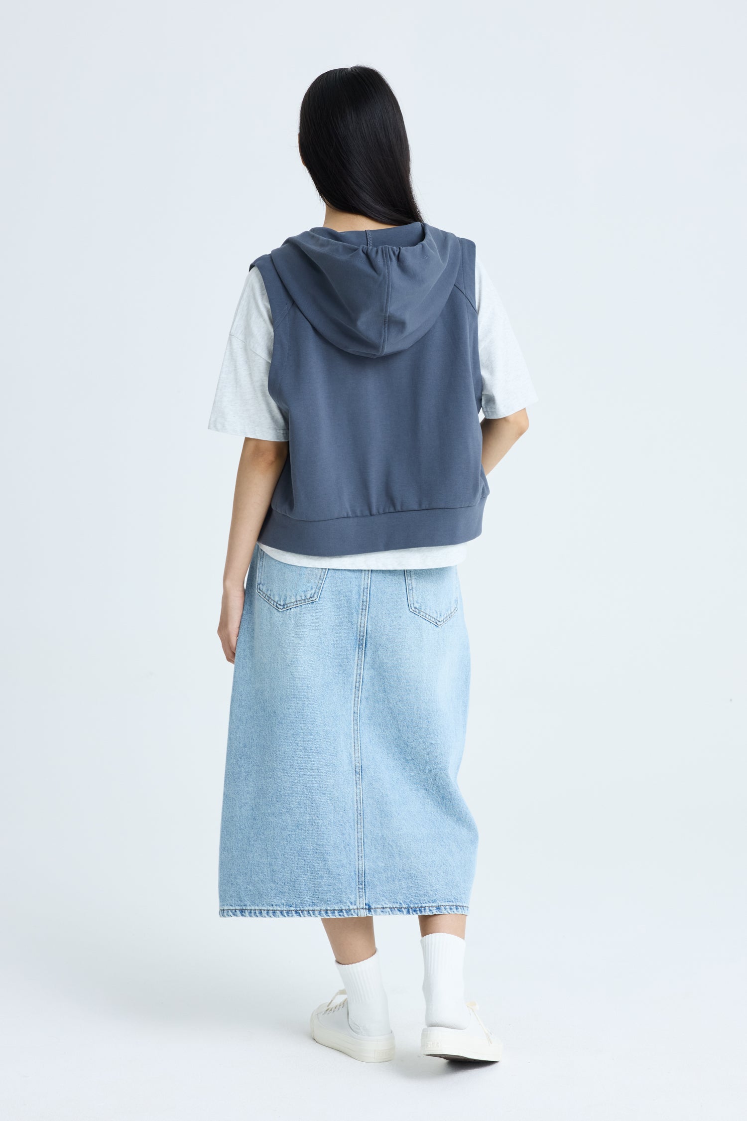 Contrast Stitched Pocket Tee - Light Grey