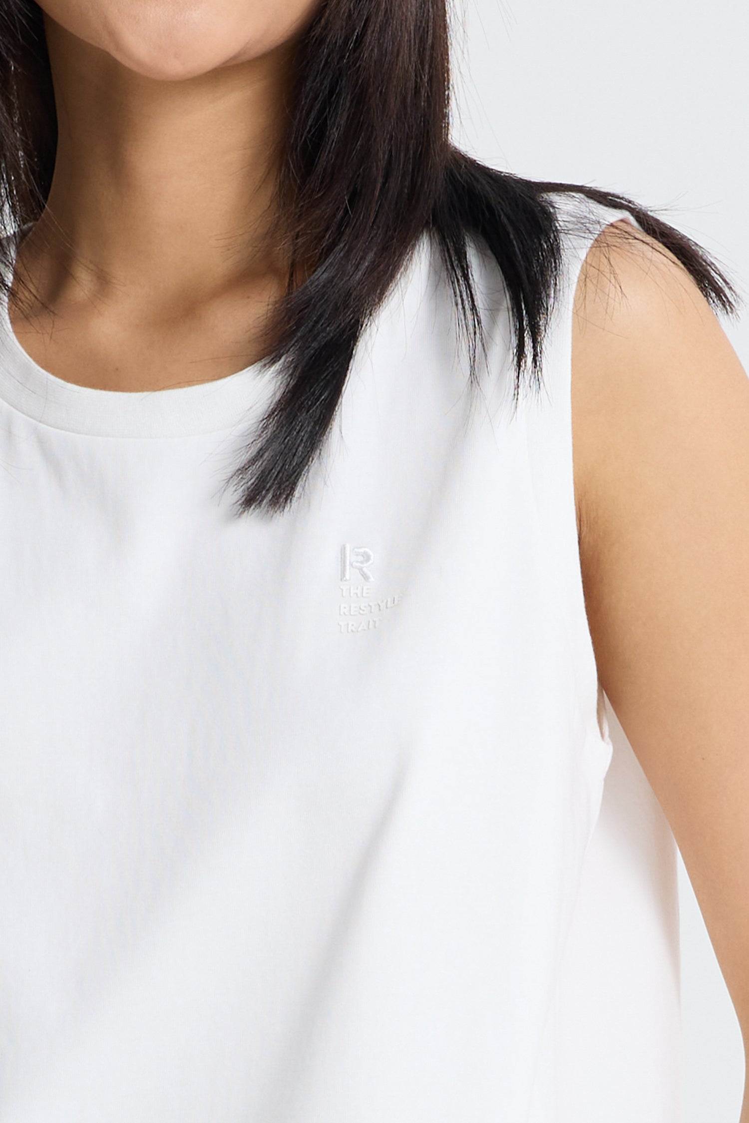 Sleeveless Muscle Tee - Cream – The Restyle Trait Malaysia