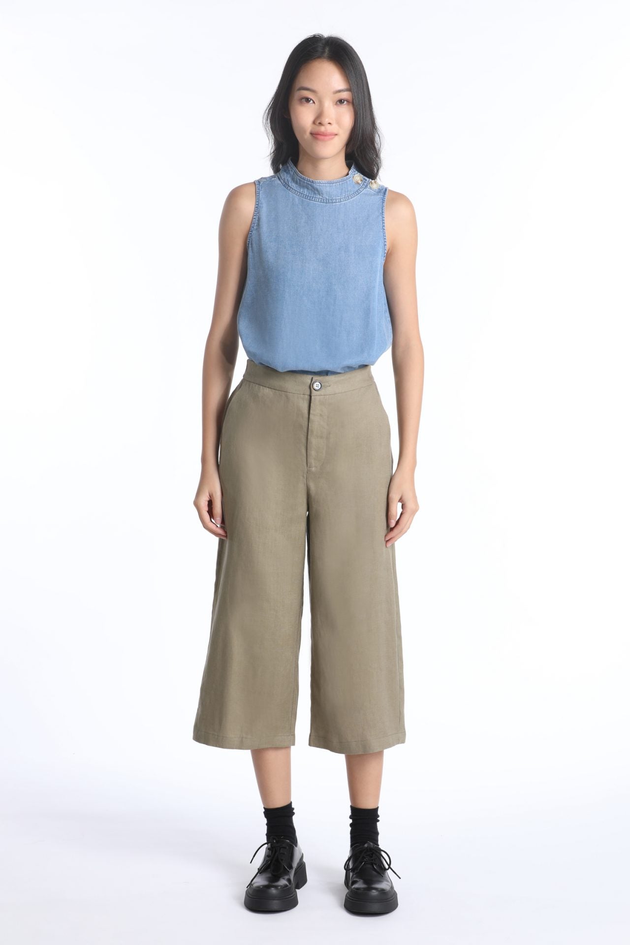 Denim Buttoned Sleeveless Blouse