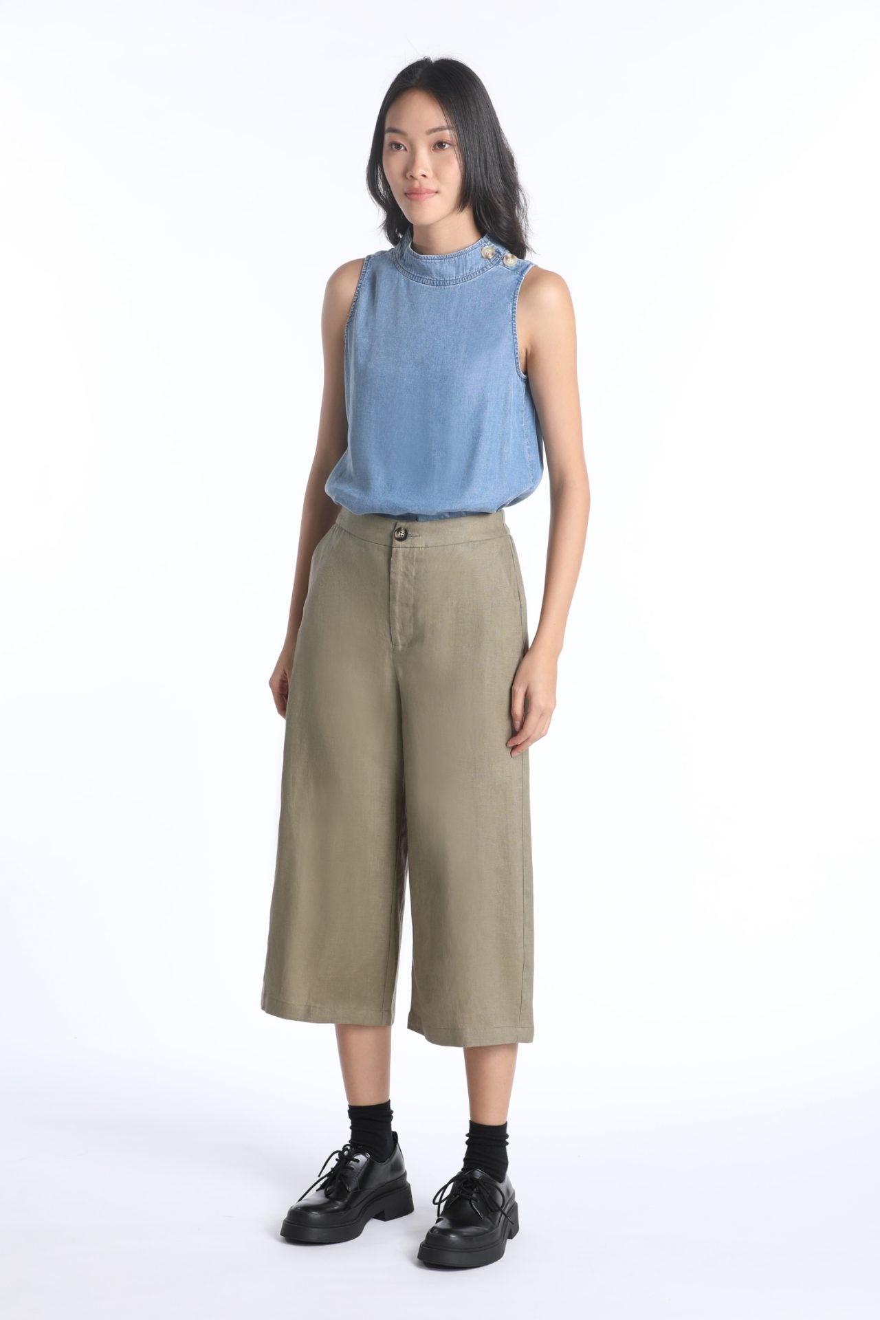 Denim Buttoned Sleeveless Blouse