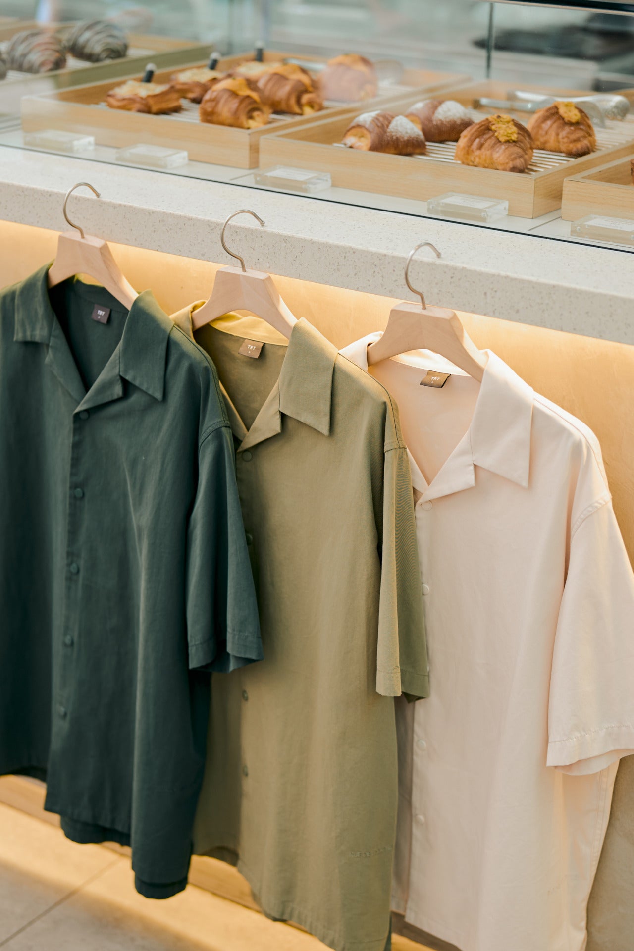 “Rue de L’Restyle” Open Collar Top - Forest