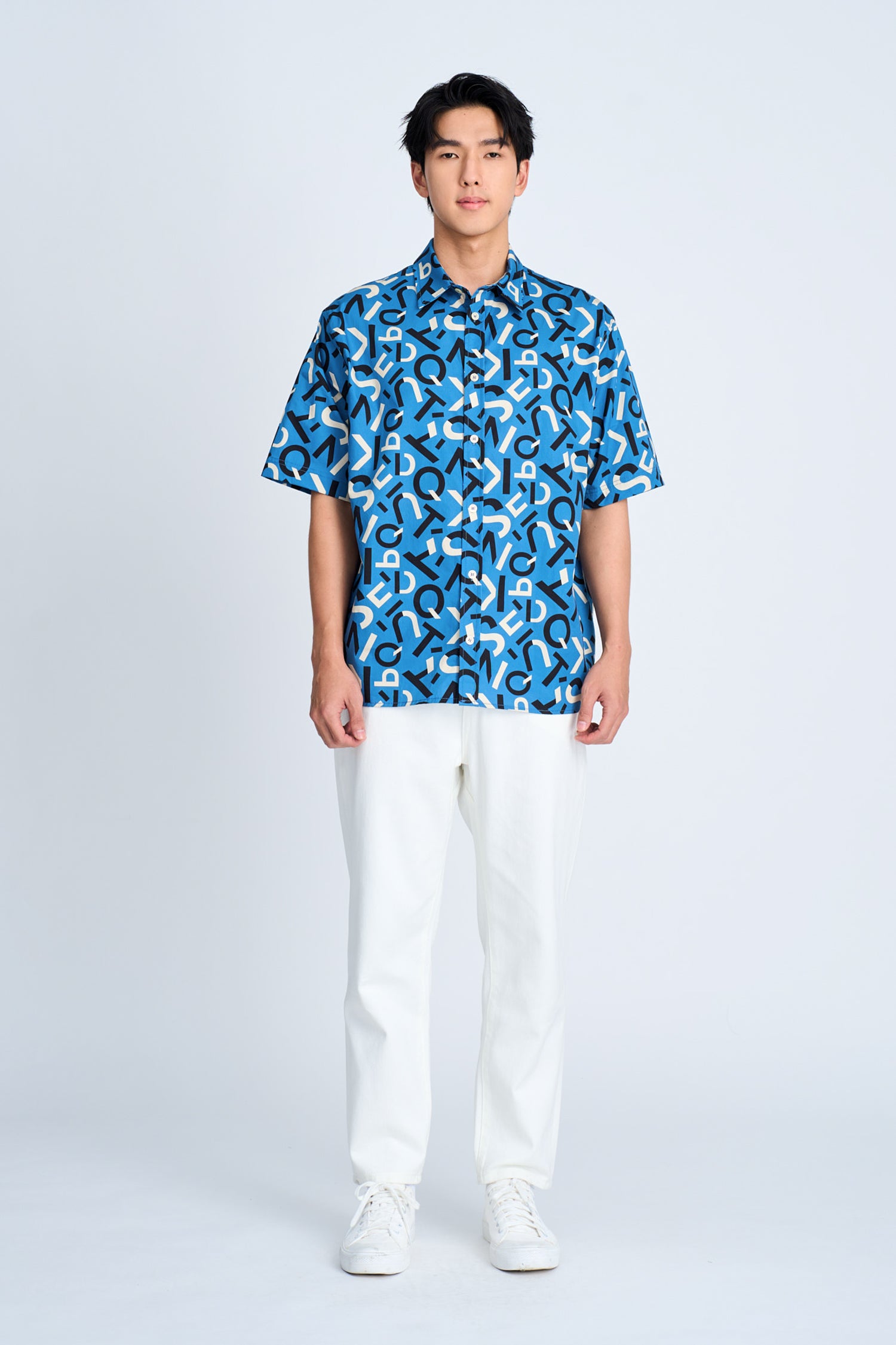 ?€?STENCIL LETTER?€? Oversized Shirt - Royal Blue