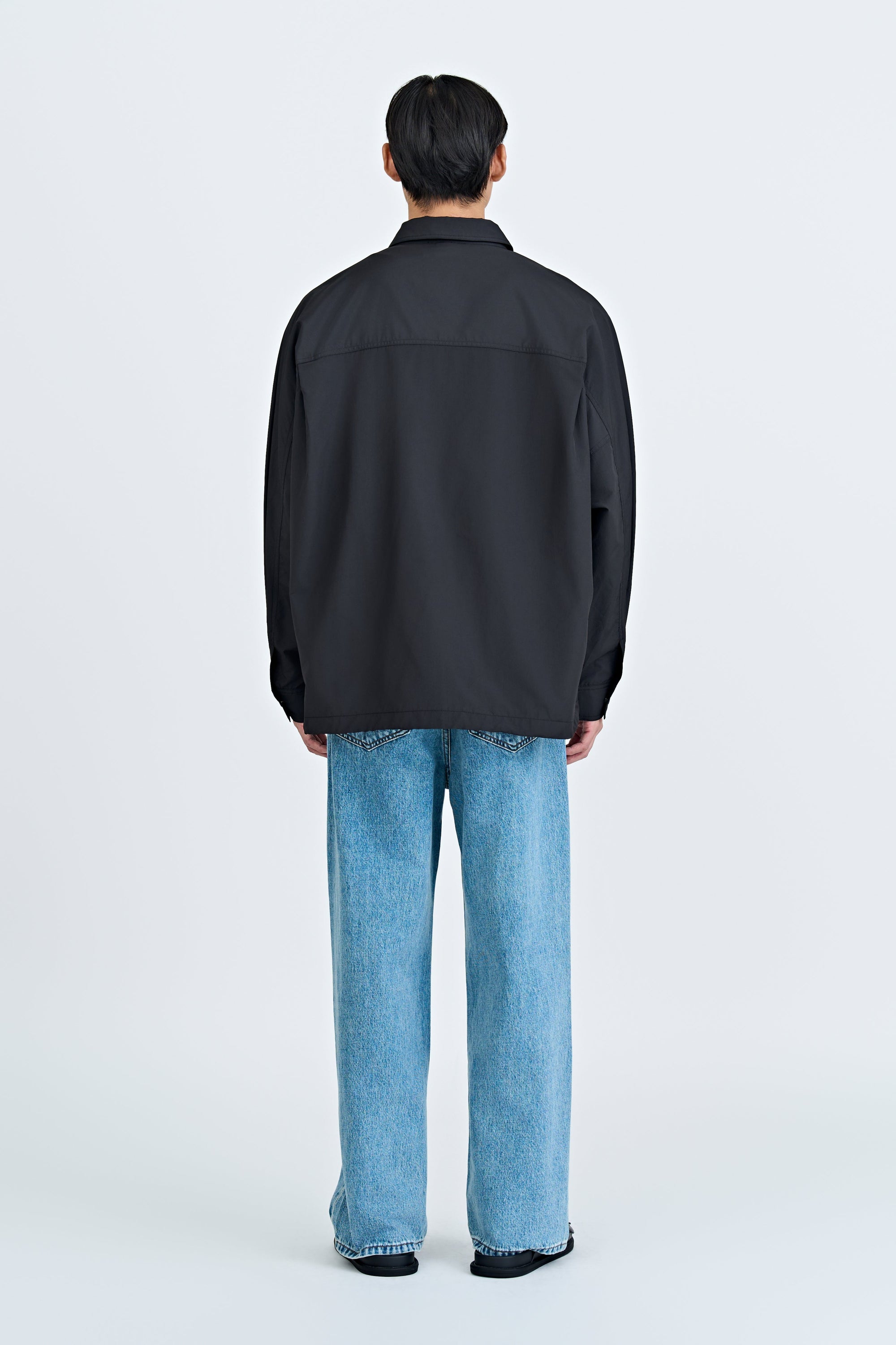 Light Weight Jacket With Conceal Pocket - Black