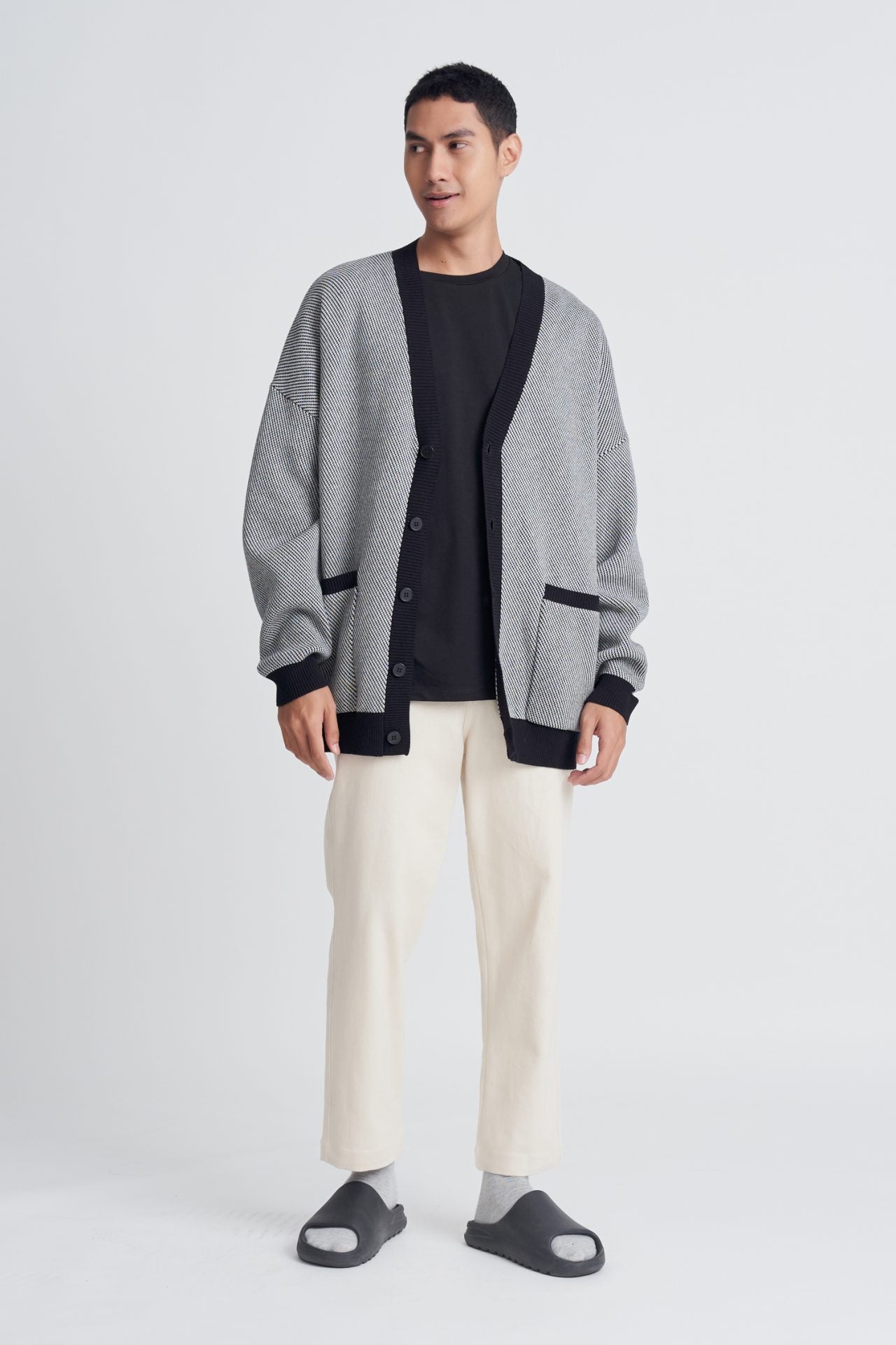 Knitted Dual-Colour Patch Pocket