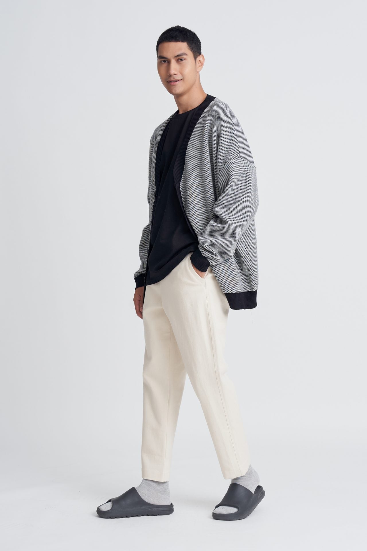 Knitted Dual-Colour Patch Pocket