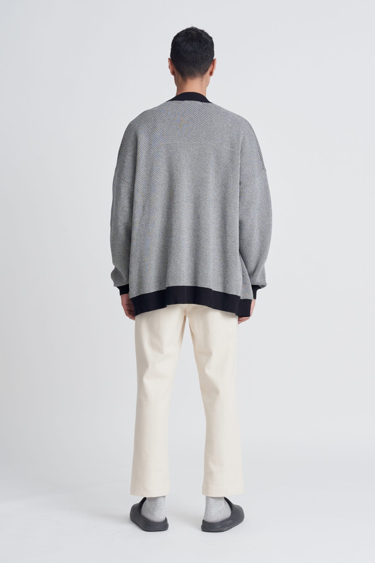 Knitted Dual-Colour Patch Pocket