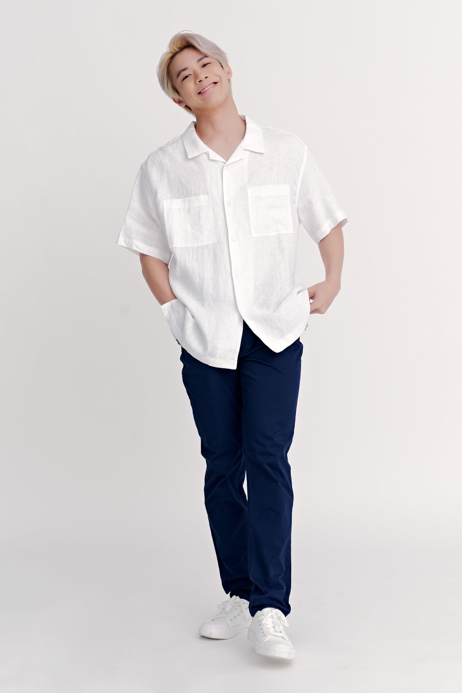 Classic Tapered Slim-fit Chino Trousers