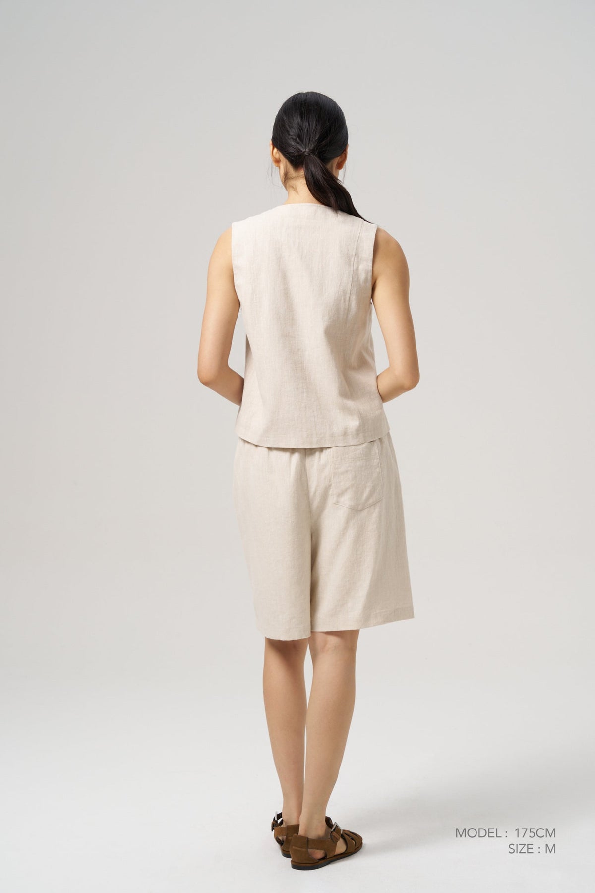 Relaxed Pull-Up Shorts - Ecru