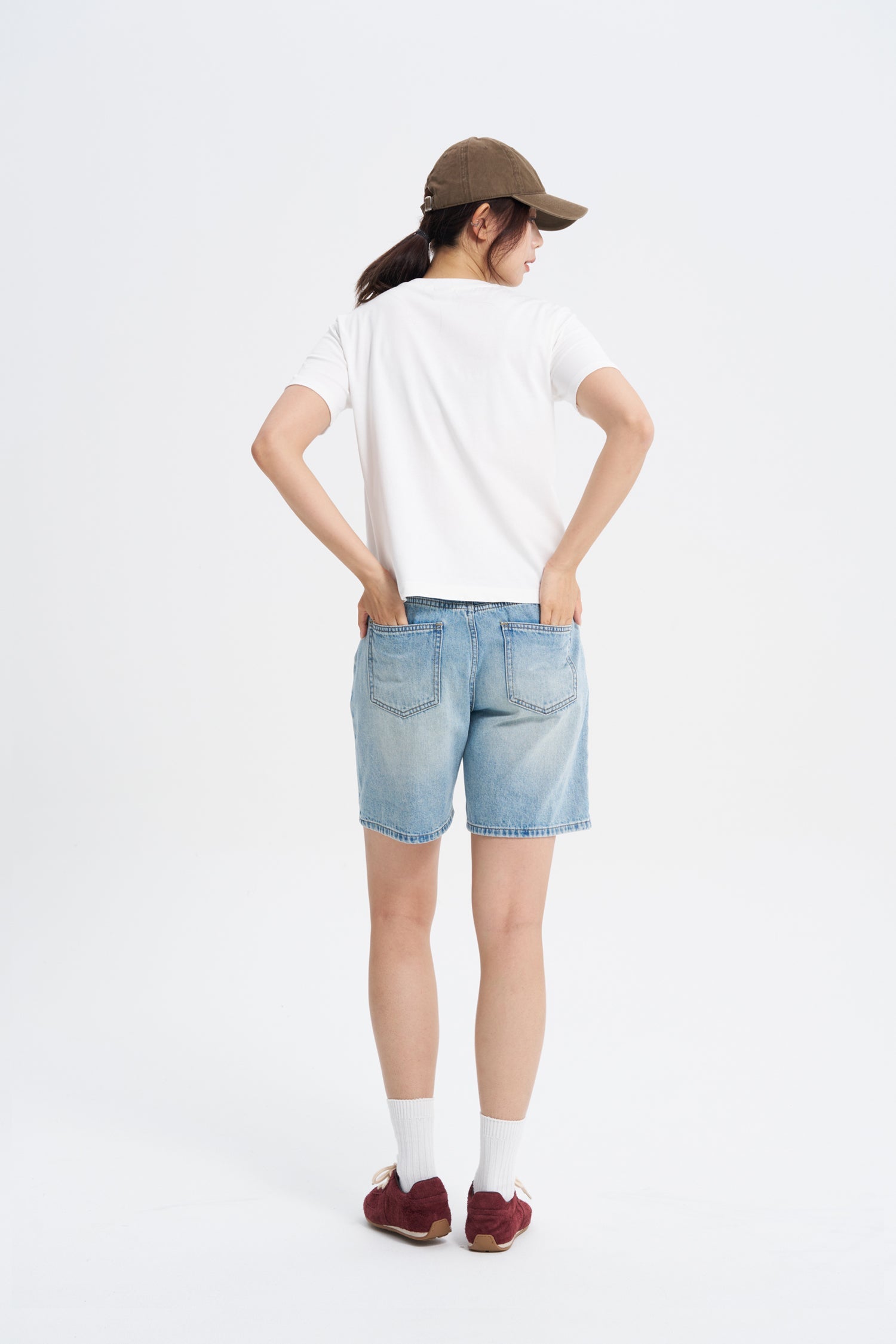 'Resort Days' Tee - Cream