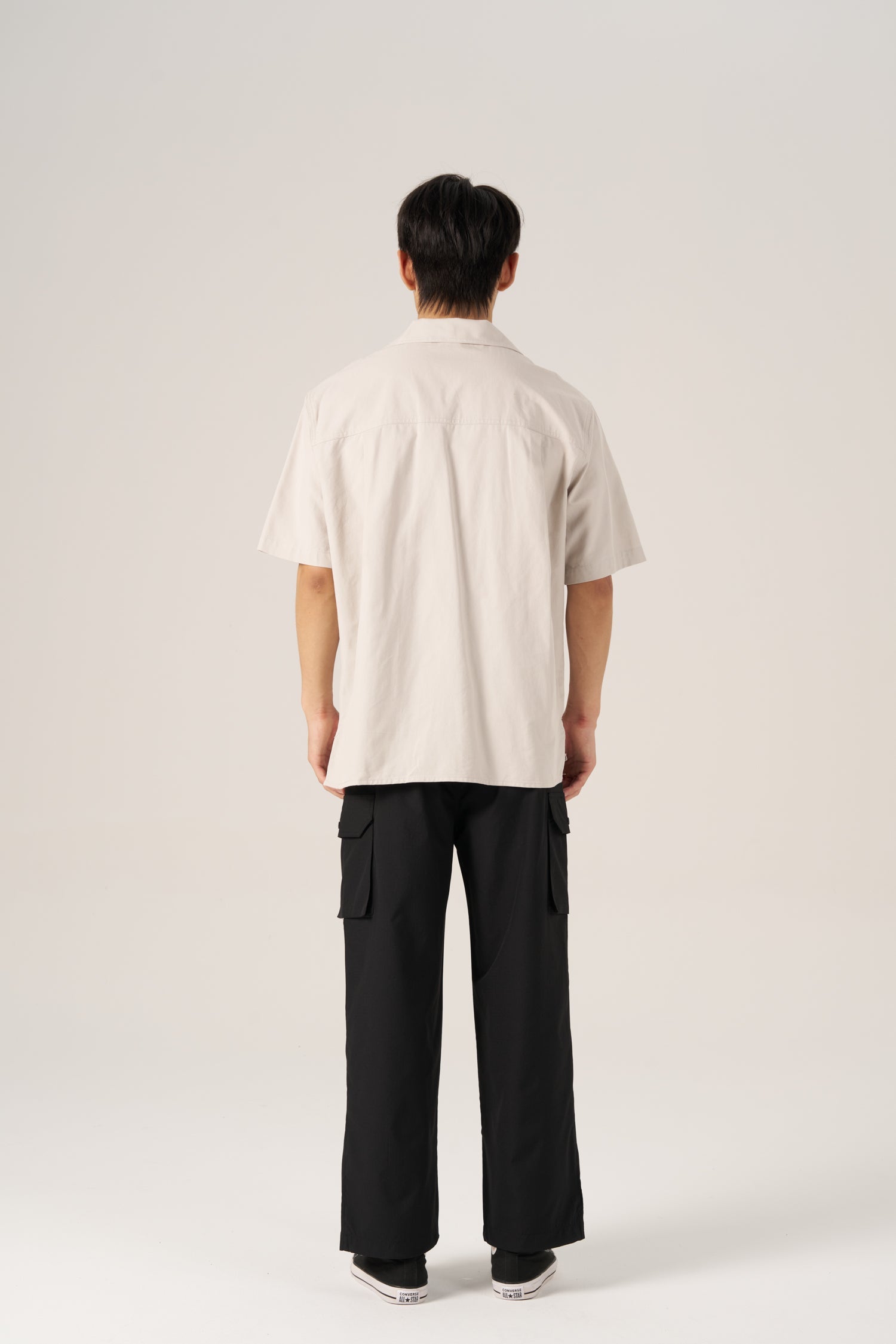 Relaxed-Fit Flapped Pocket Cuban Collar Top - Light Grey