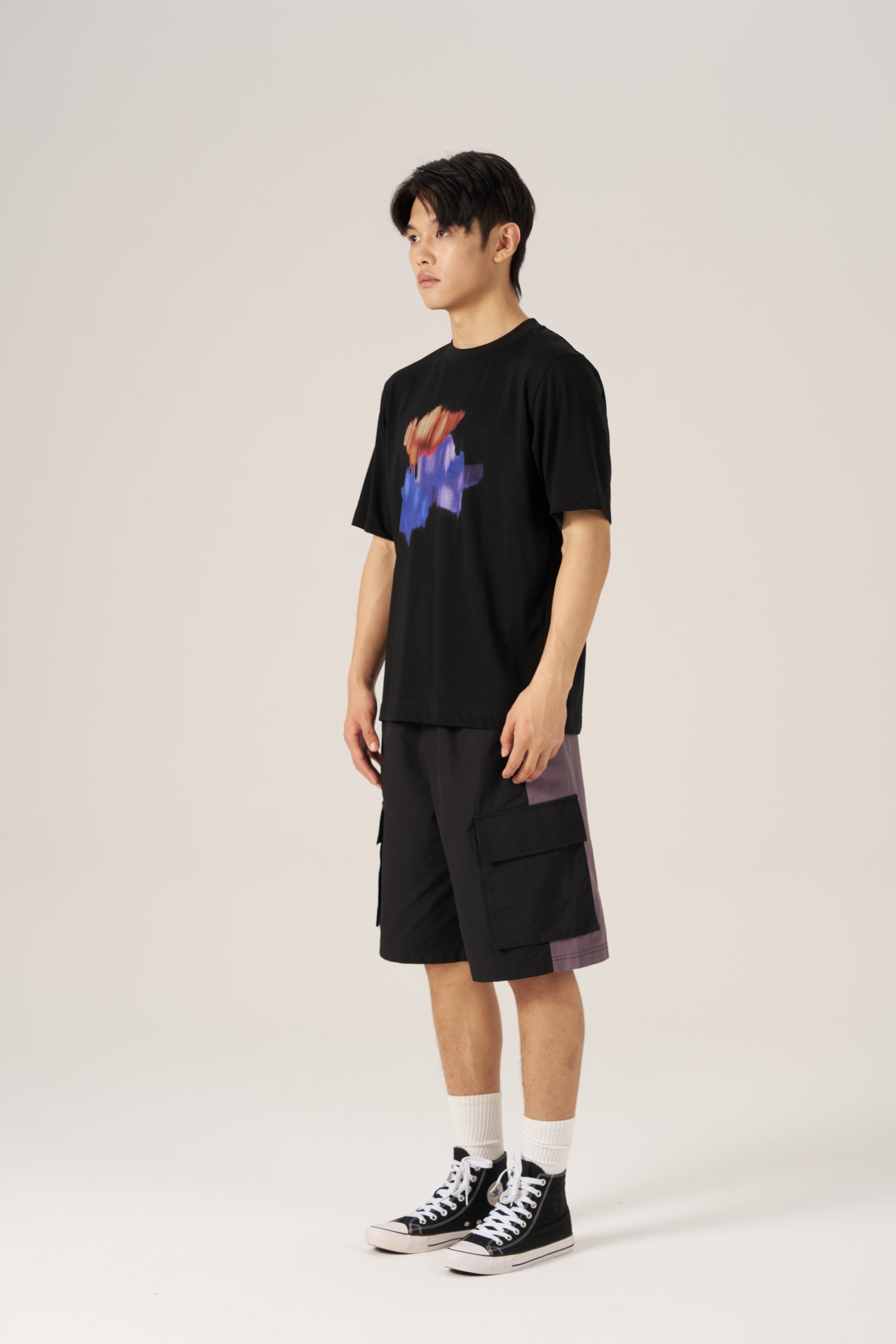 (A) Floral Abstract Graphic Tee - Black