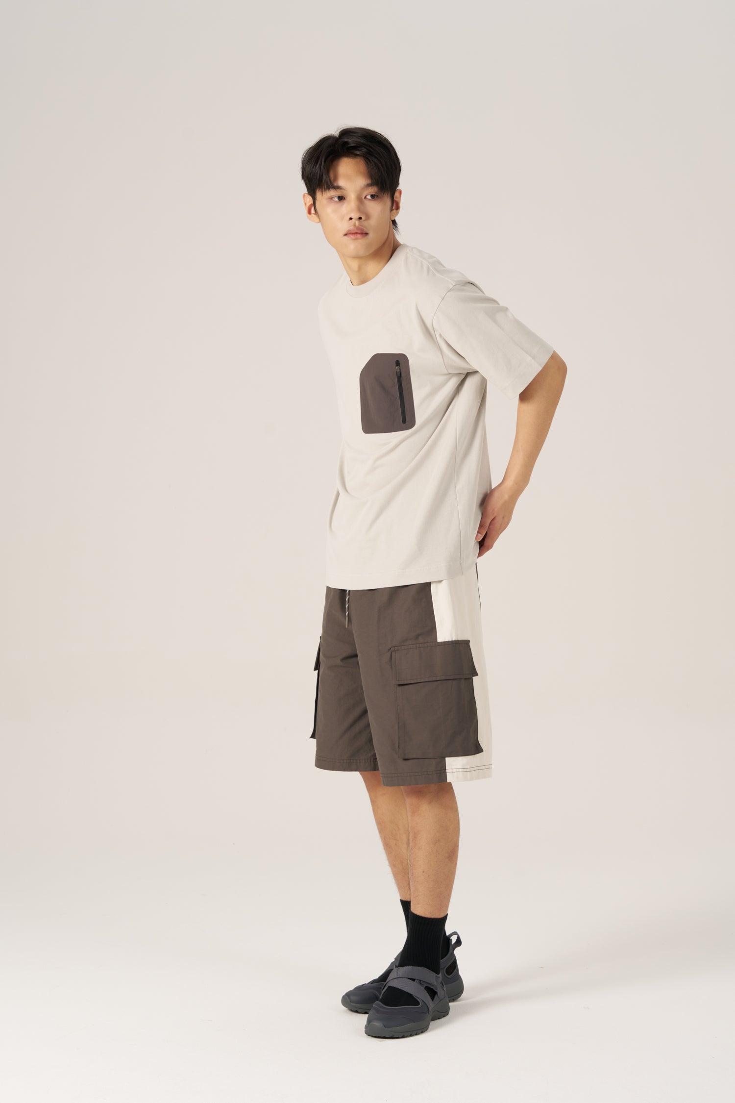 (B) Zip Pocket Tee - Sandstone